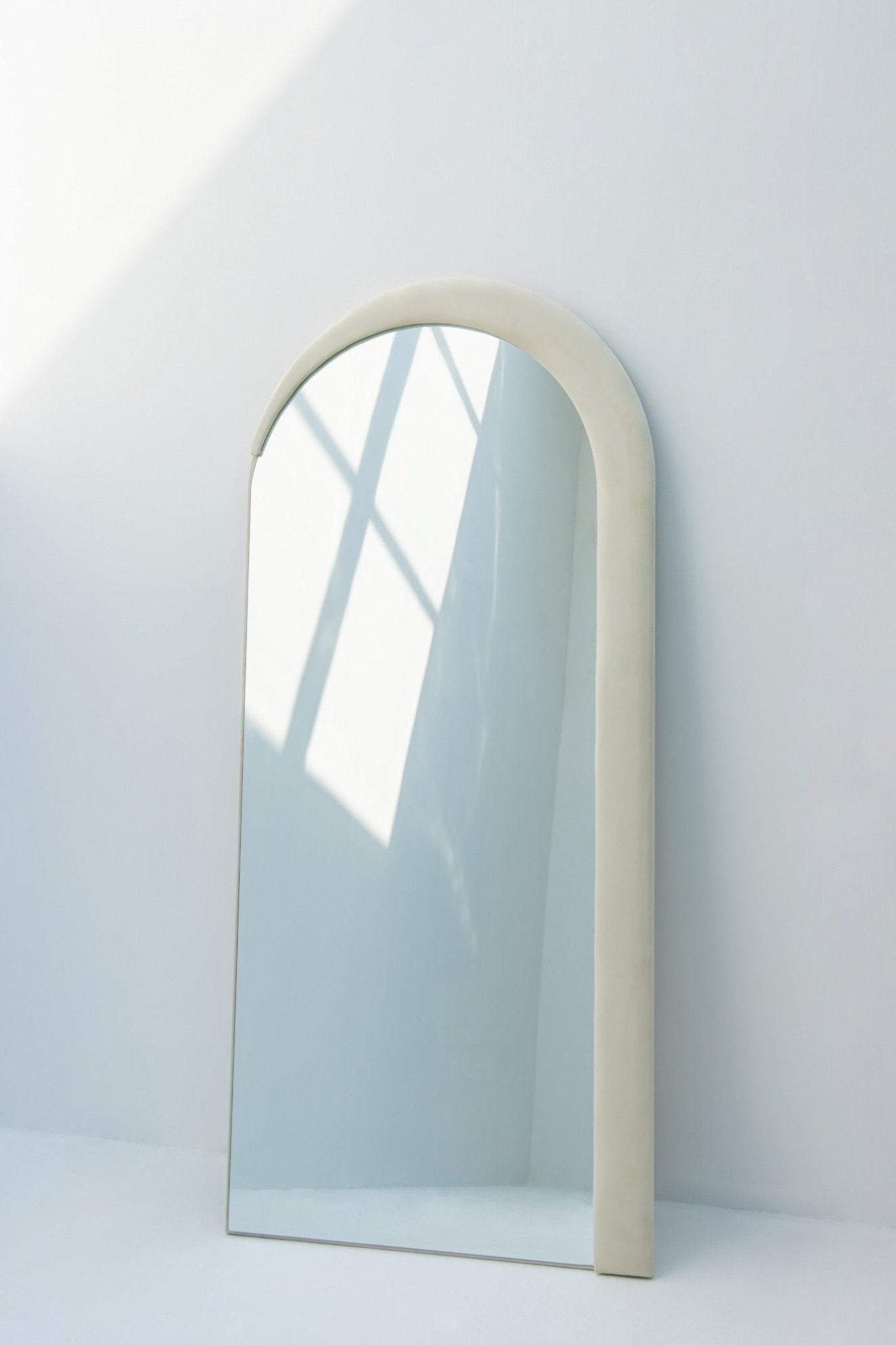 HALFY Fabric frame arch mirror