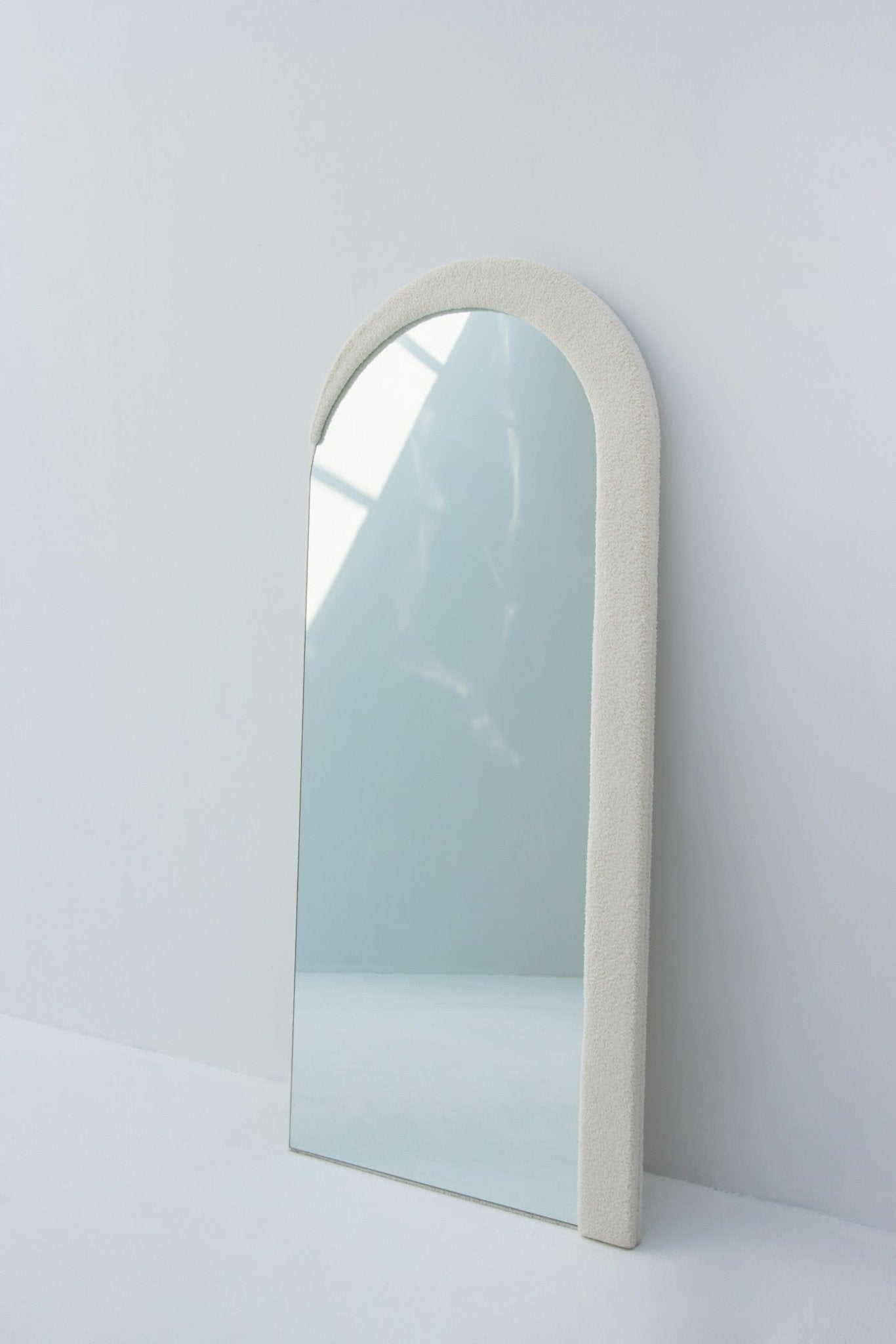 HALFY Fabric frame arch mirror