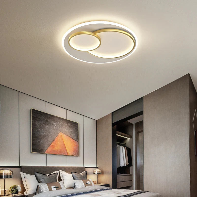 Qiyi Stylish Rotatable Ceiling Chandelier