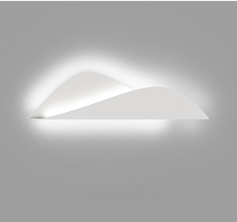 Yumma Modern LED Wall Lamp
