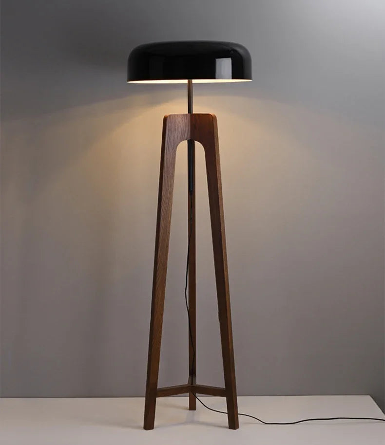 Vonee Classic Solid Wood Lamp