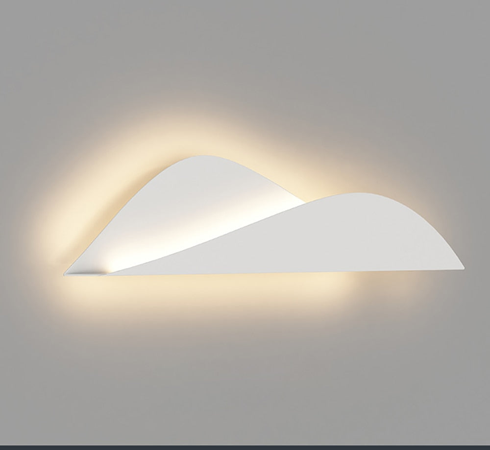 Yumma Modern LED Wall Lamp