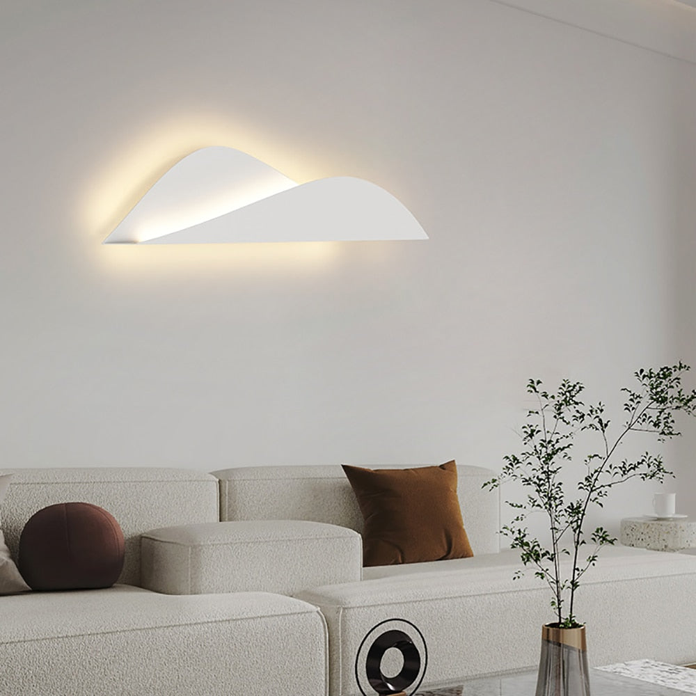 Yumma Modern LED Wall Lamp