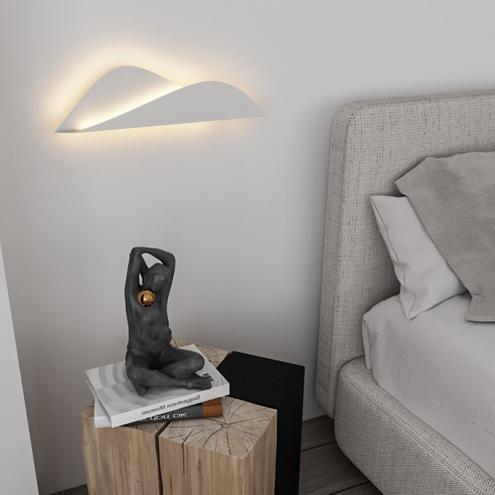 Yumma Modern LED Wall Lamp