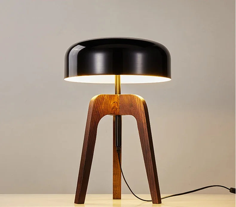 Vonee Classic Solid Wood Lamp