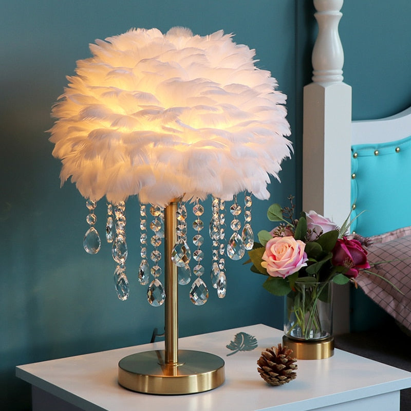 Nordic Feather Crystal Table Lamp