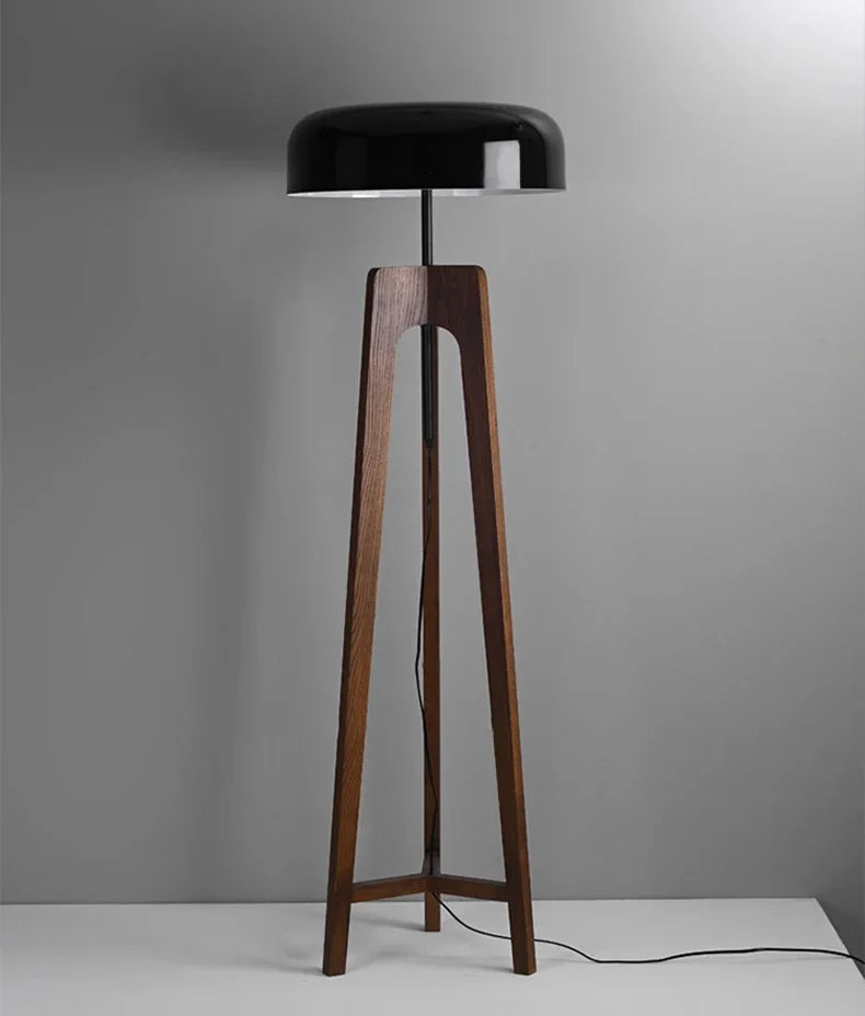 Vonee Classic Solid Wood Lamp