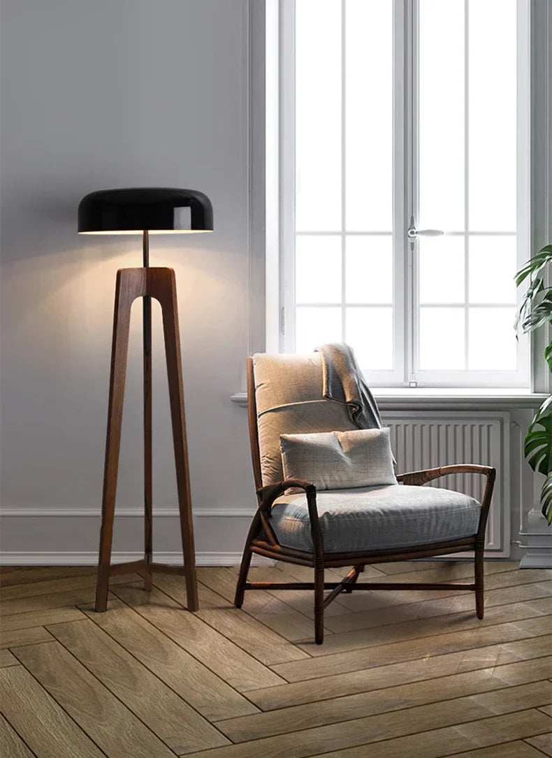 Vonee Classic Solid Wood Lamp