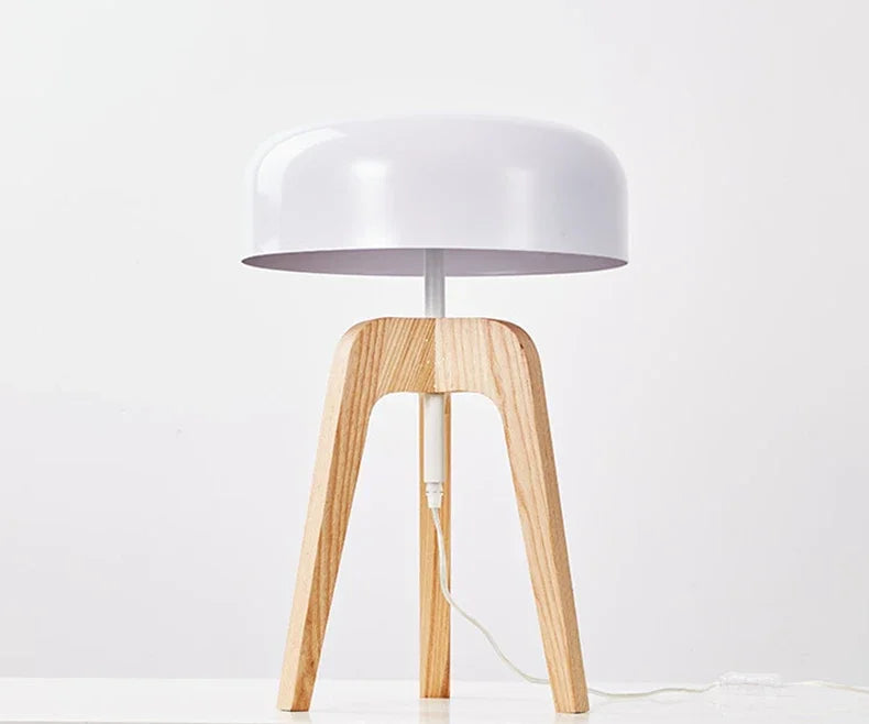 Vonee Classic Solid Wood Lamp