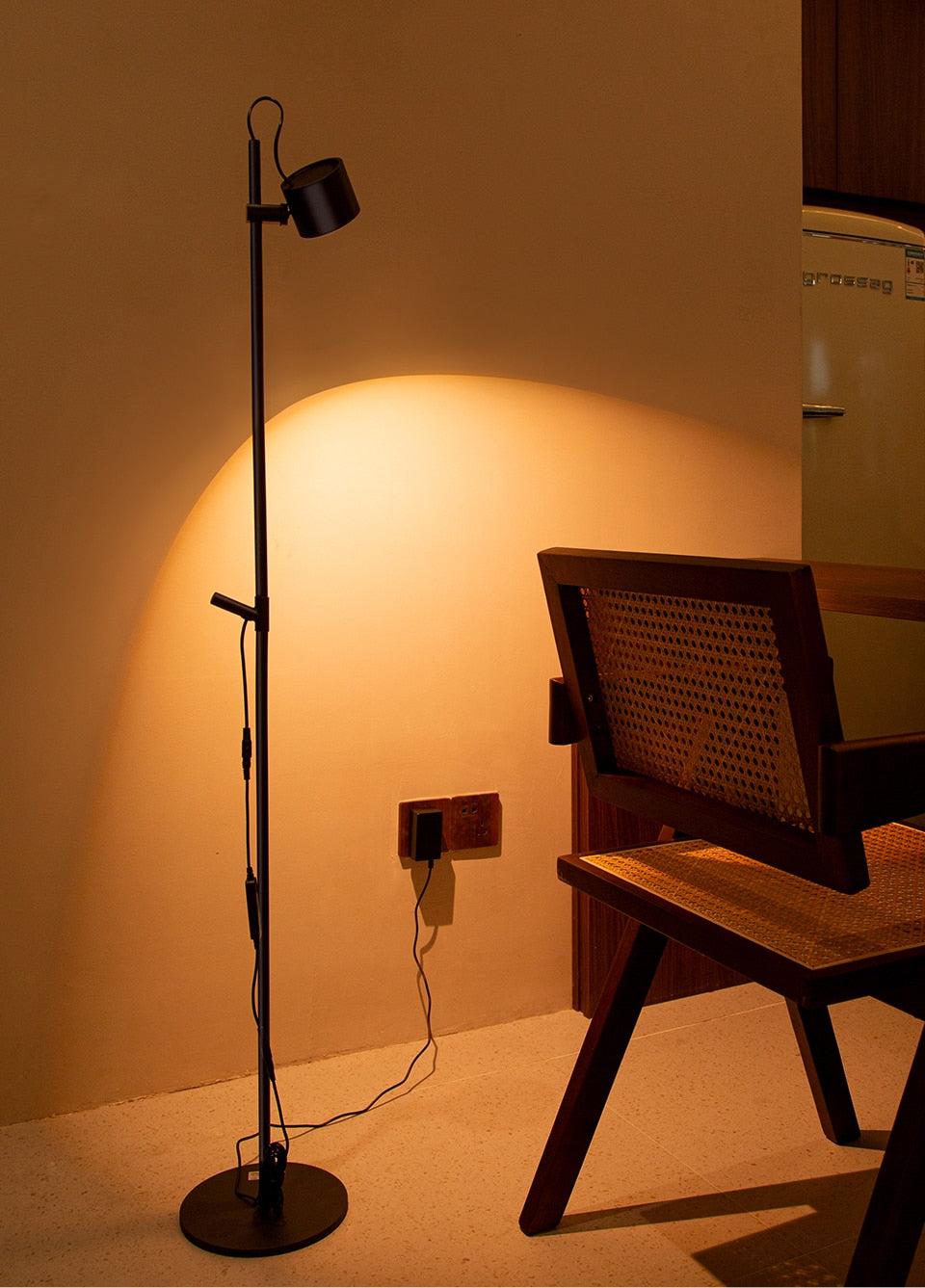 AiS Voorime - Floor Lamp Dimmable Remote Control Standing Light 360° Rotatable Ra97 Eye Protect