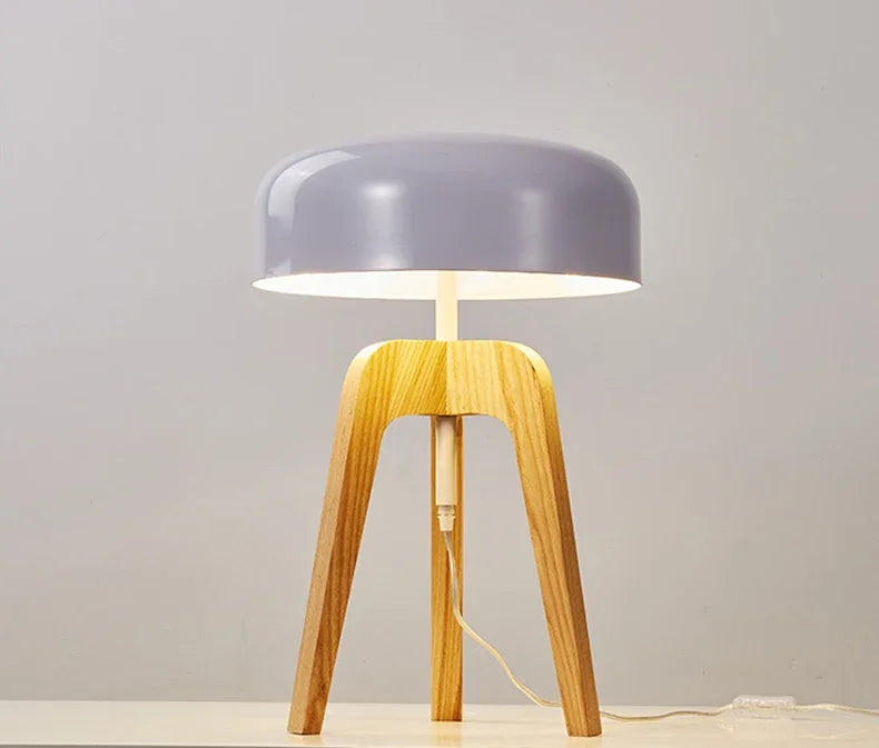 Vonee Classic Solid Wood Lamp