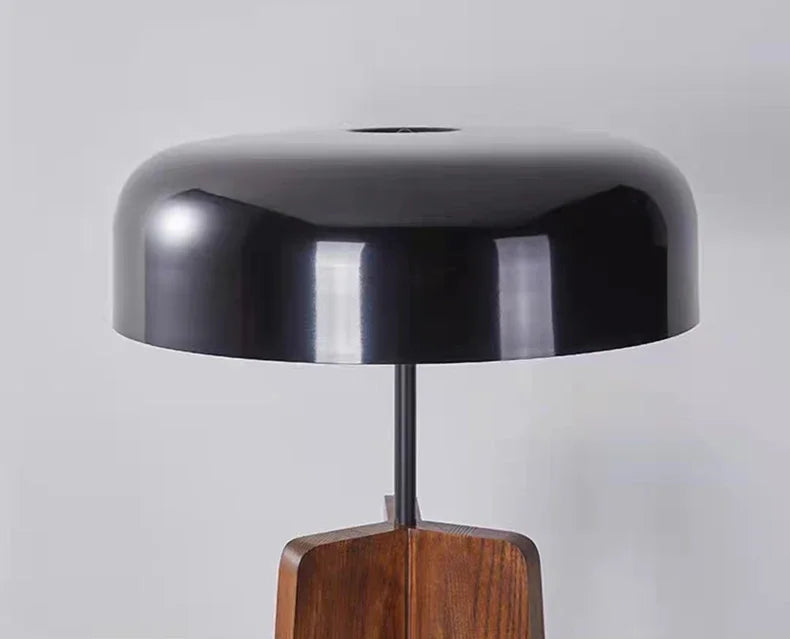 Vonee Classic Solid Wood Lamp