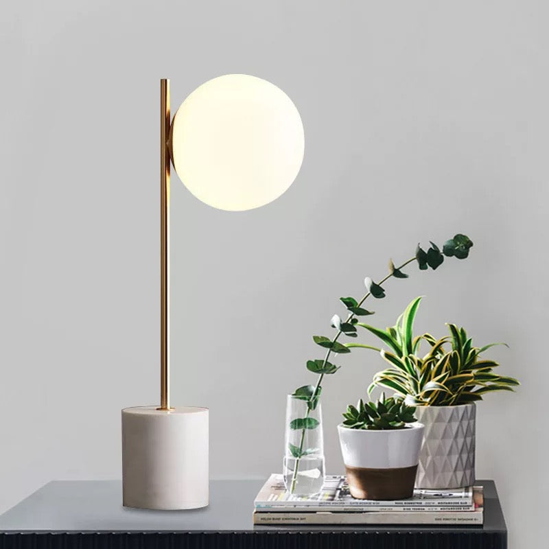Simple Modern 1x Table Lamp